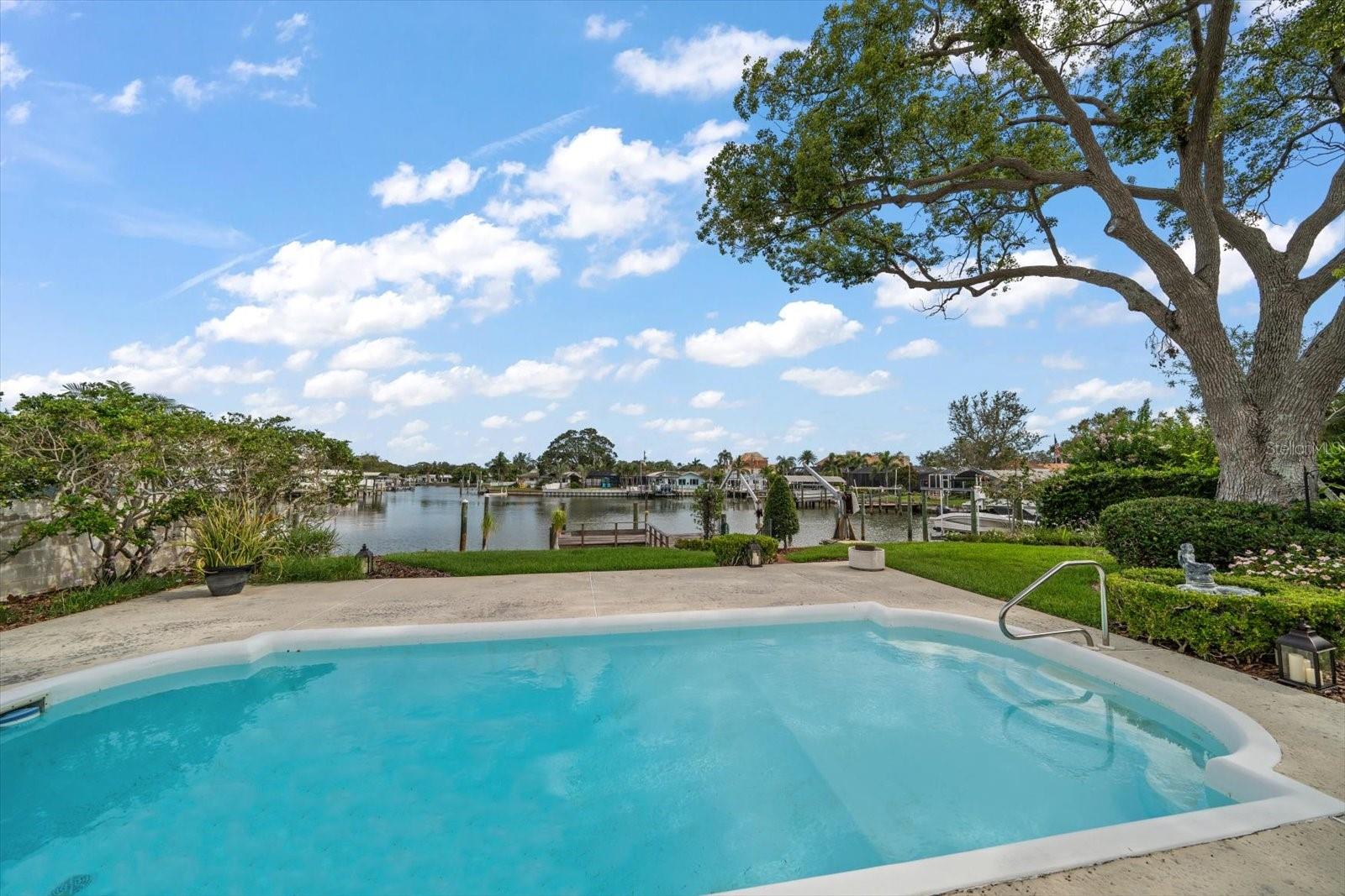 Image 15 of 38 For 4146 Harbor Hills Drive
