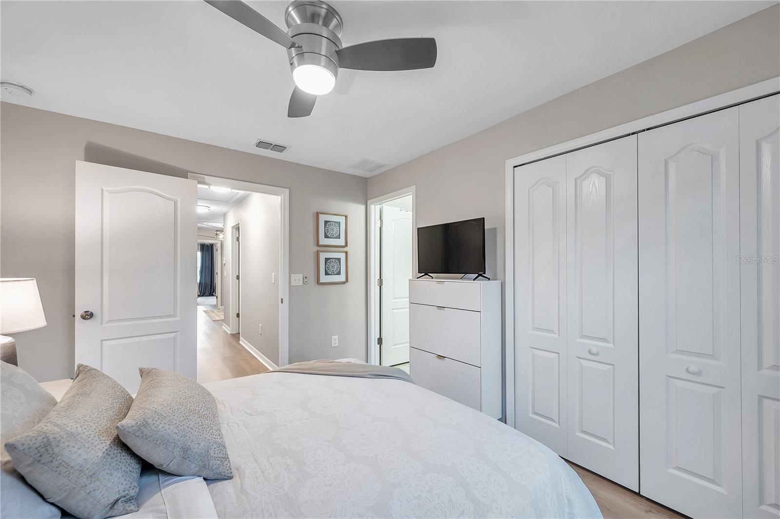Image 40 of 43 For 12025 Greengate Drive