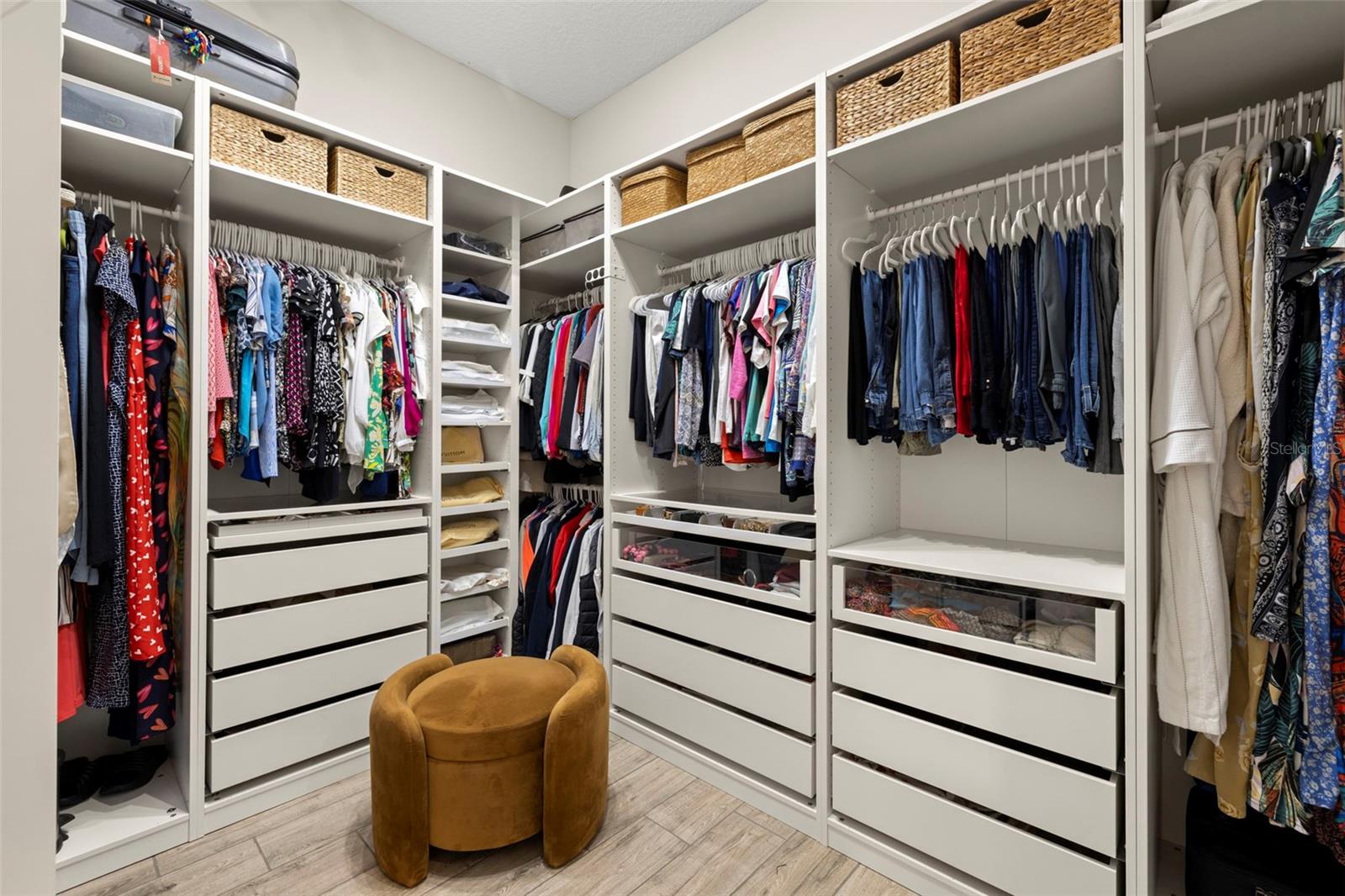 Image 32 of 86 For 2839 Cordoba Ranch Boulevard