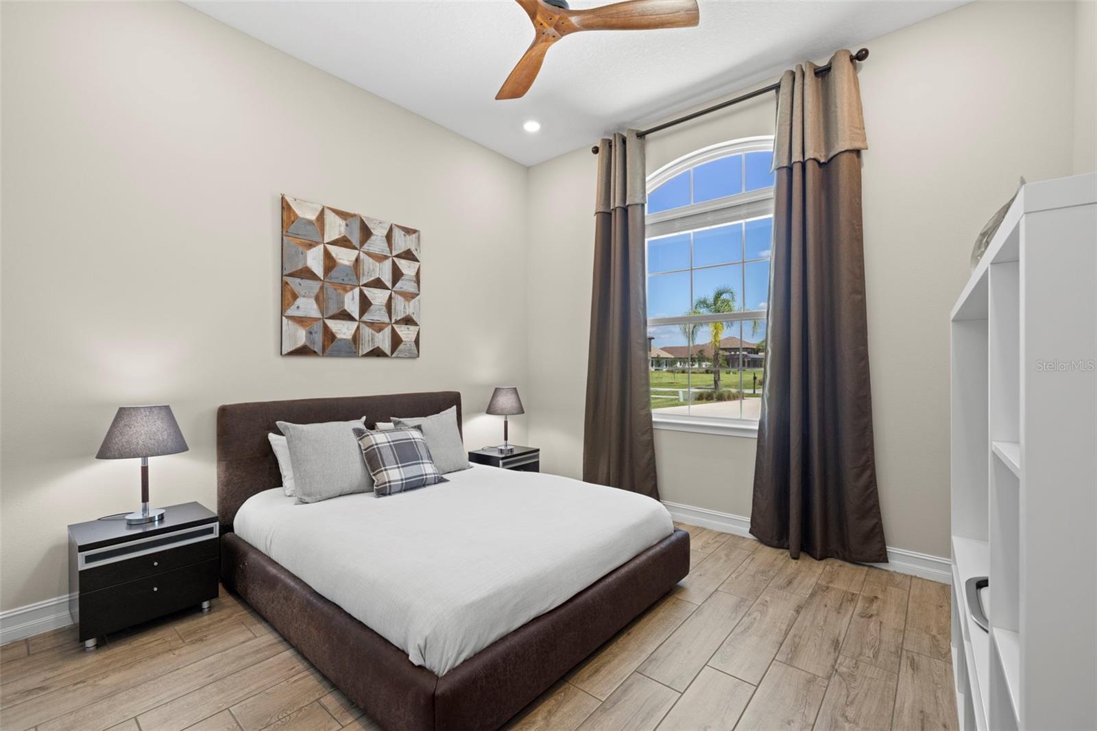 Image 41 of 86 For 2839 Cordoba Ranch Boulevard