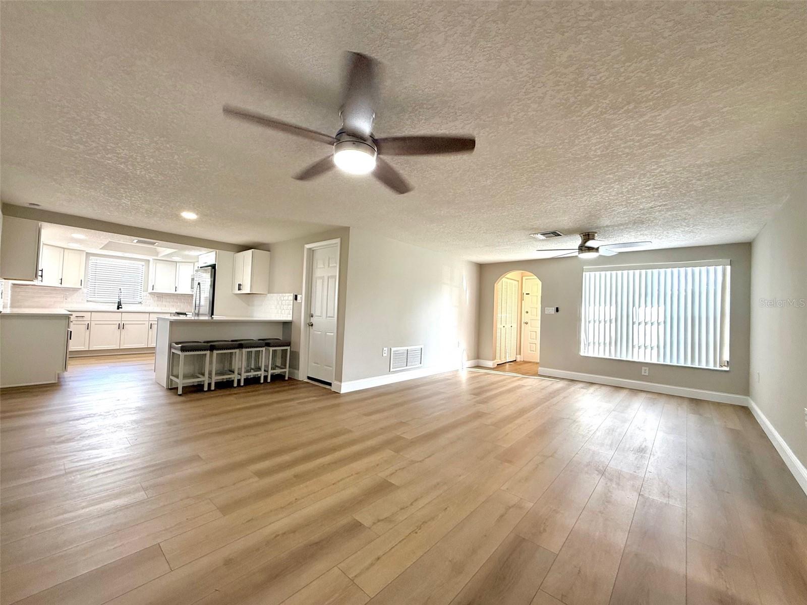 Image 14 of 35 For 7314 Ivanhoe Drive