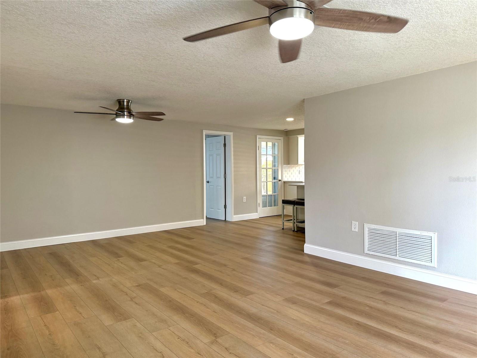 Image 15 of 35 For 7314 Ivanhoe Drive