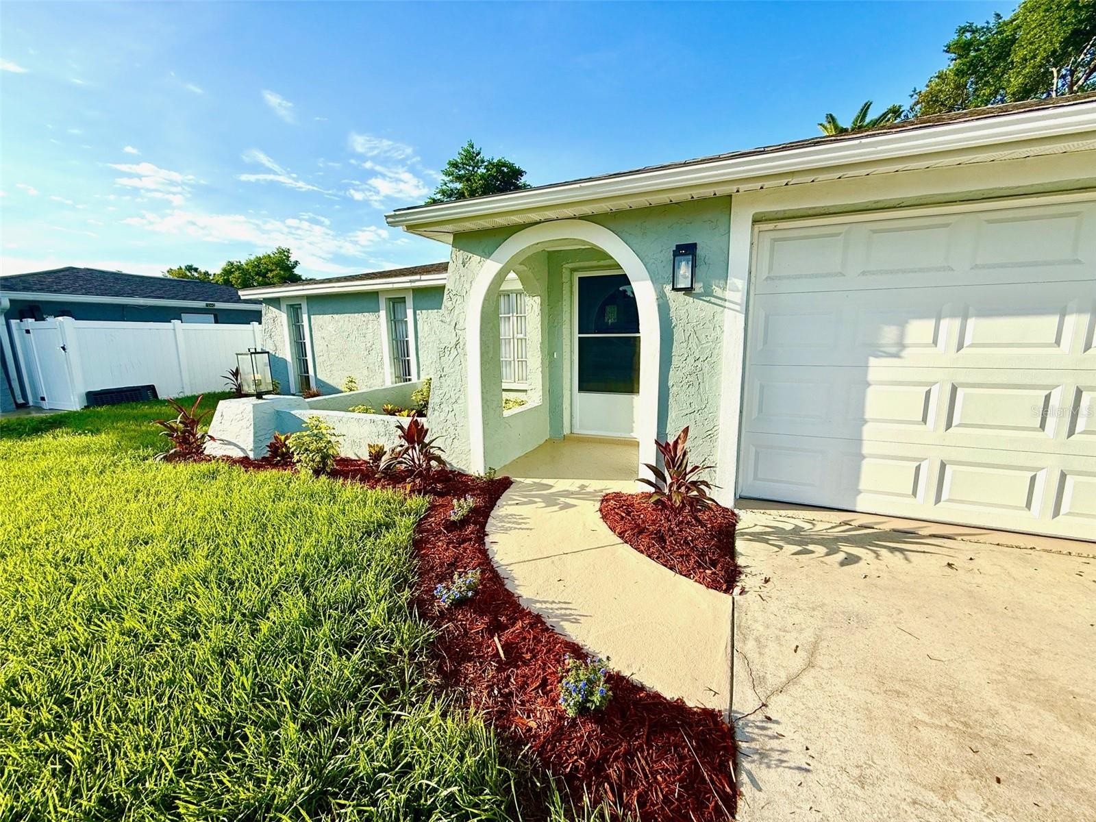 Image 7 of 35 For 7314 Ivanhoe Drive