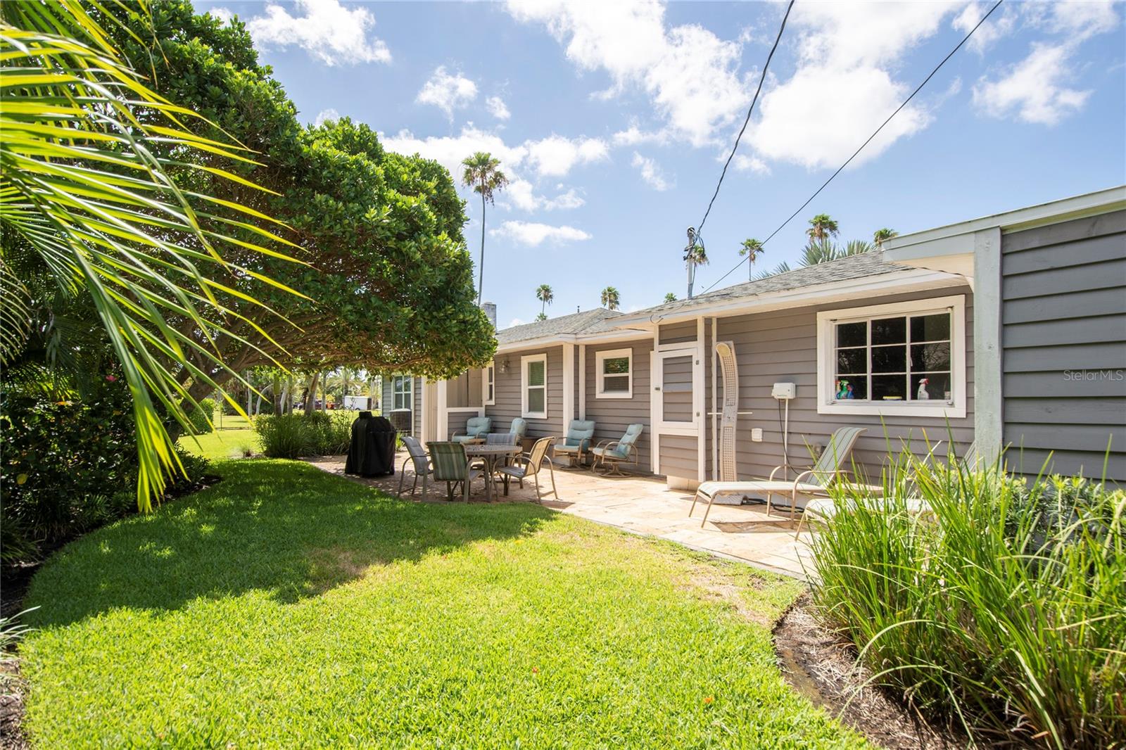 Image 15 of 16 For 3200 De Bazan Avenue
