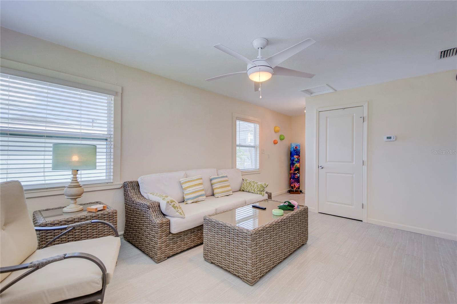 Image 4 of 16 For 3200 De Bazan Avenue