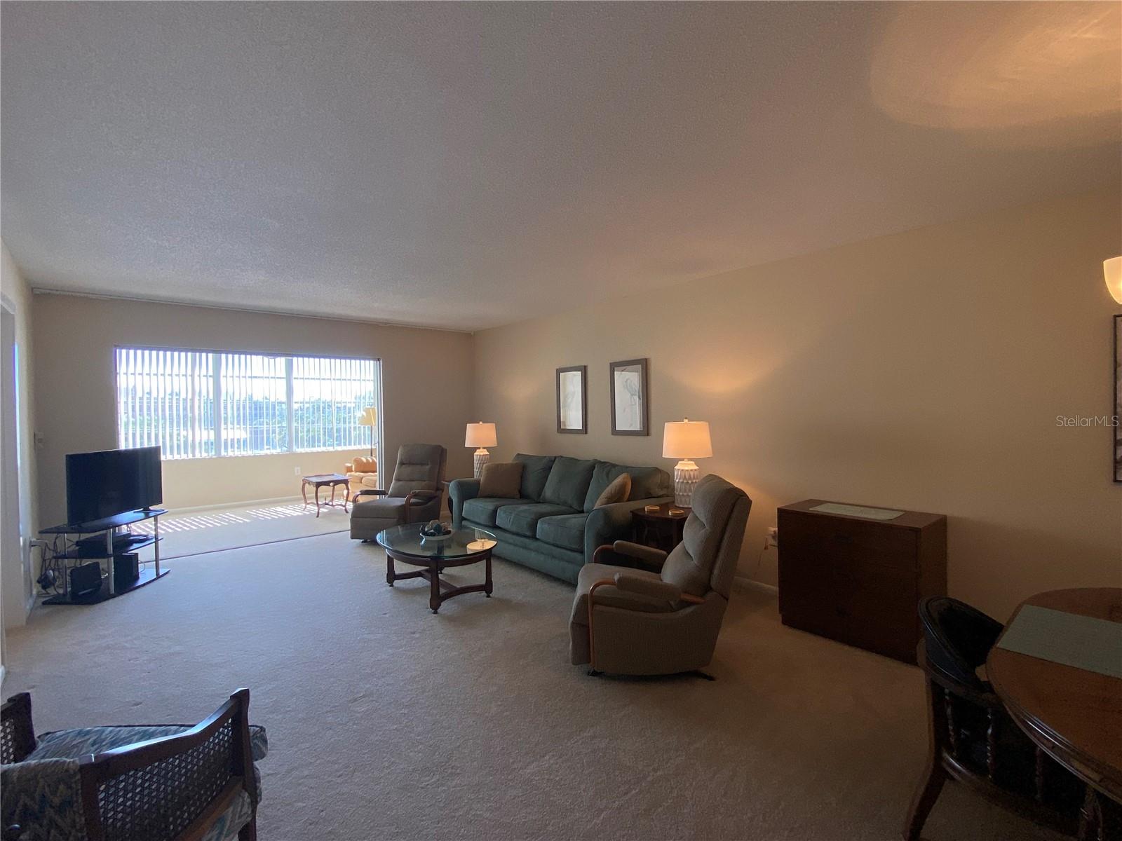Image 6 of 21 For 5575 Gulf Boulevard 422