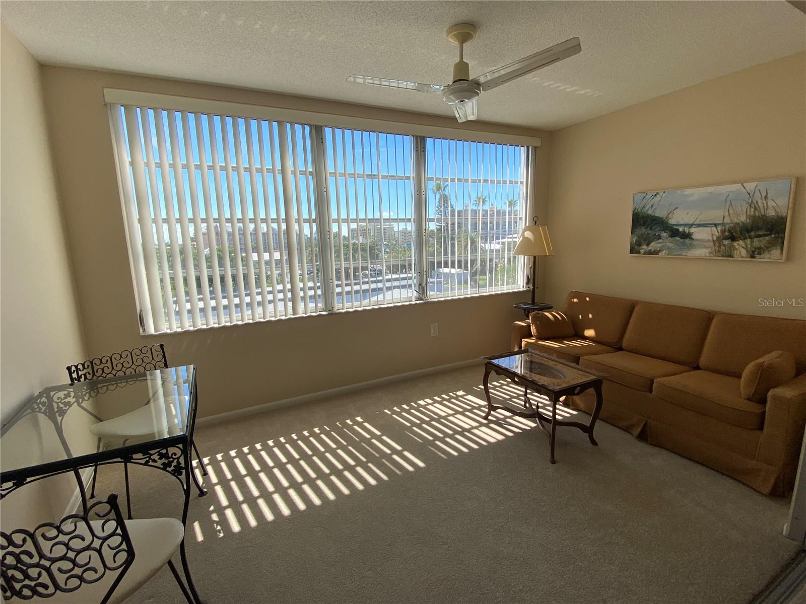 Image 8 of 21 For 5575 Gulf Boulevard 422