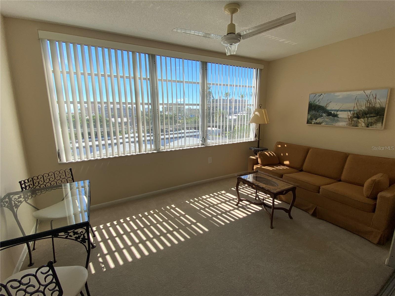 Image 9 of 21 For 5575 Gulf Boulevard 422