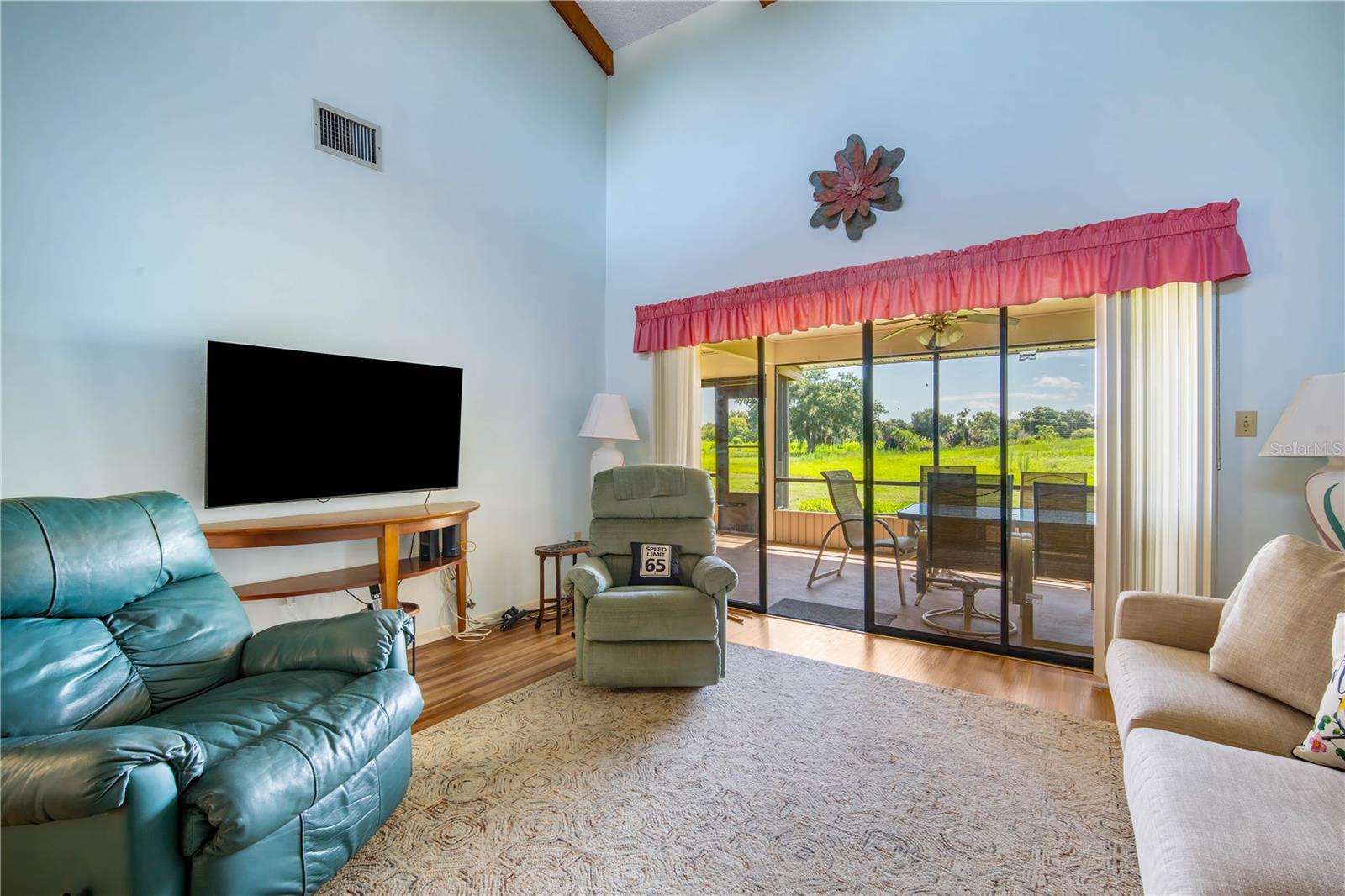 Image 12 of 22 For 5225 Imperial Lakes Boulevard 44