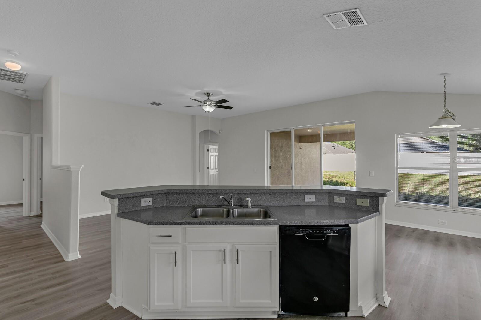 Image 10 of 40 For 15412 Montilla Loop