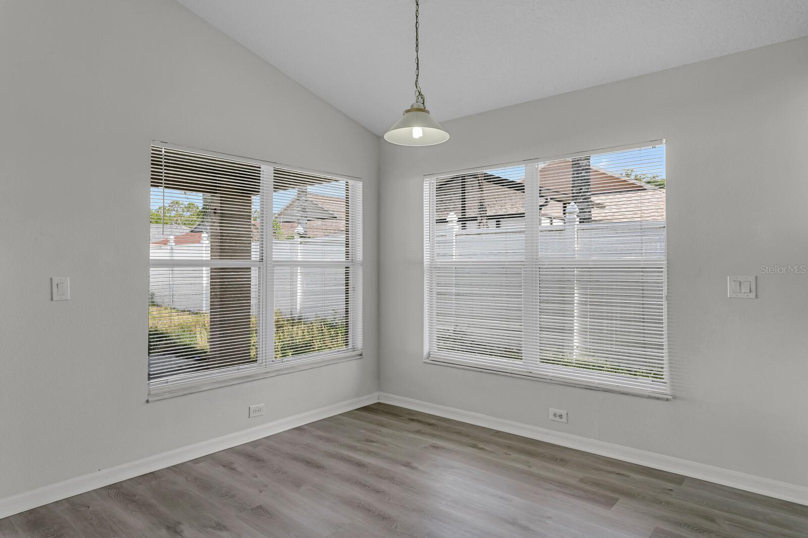 Image 19 of 40 For 15412 Montilla Loop