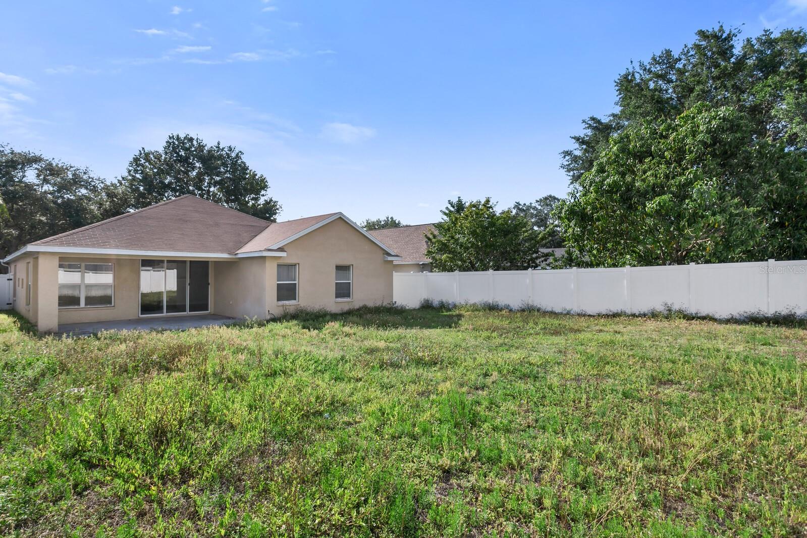 Image 2 of 40 For 15412 Montilla Loop