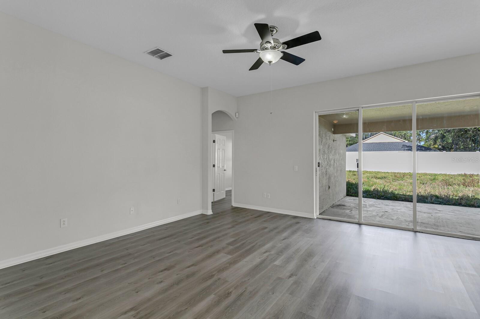 Image 31 of 40 For 15412 Montilla Loop
