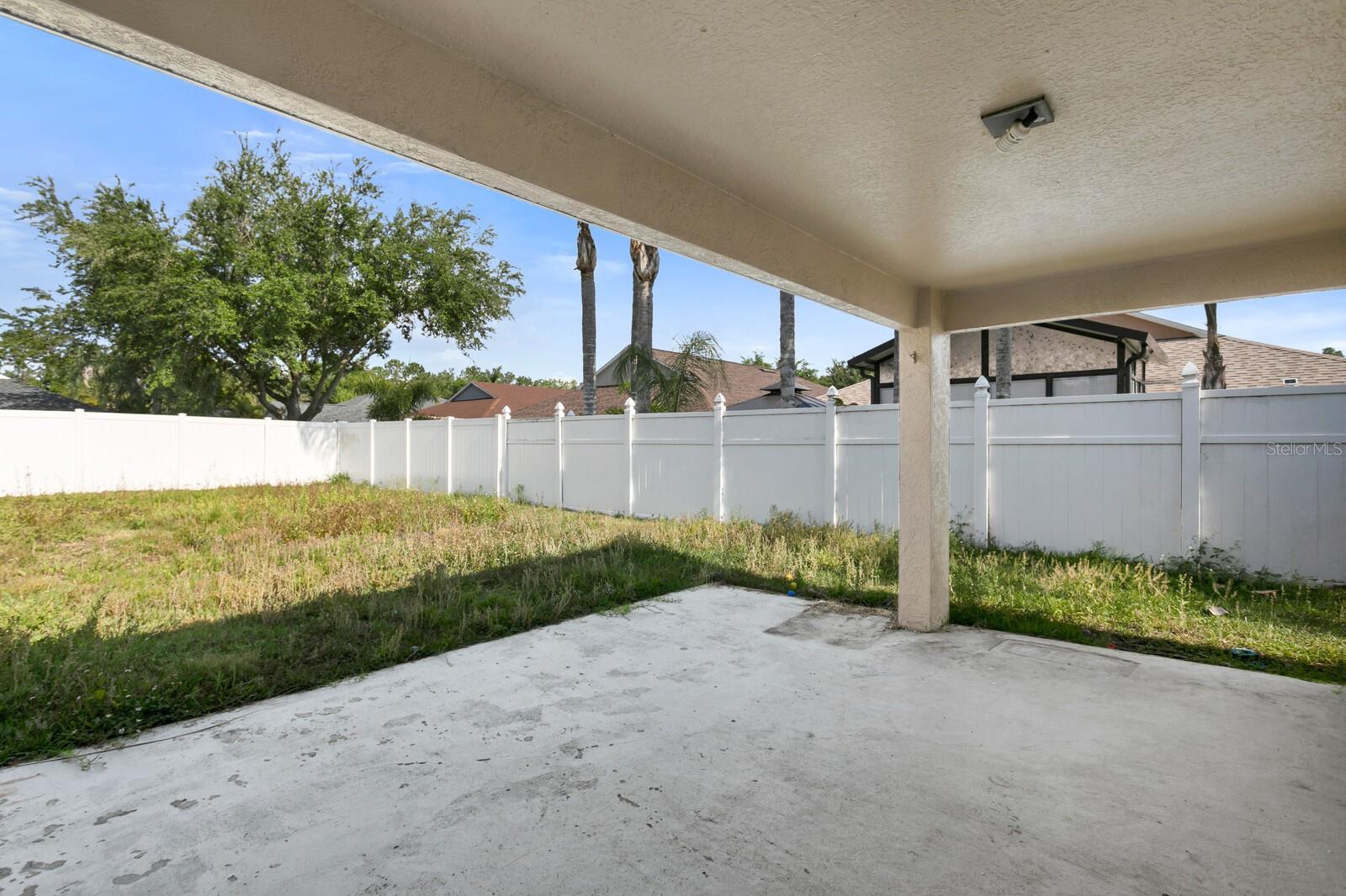 Image 38 of 40 For 15412 Montilla Loop