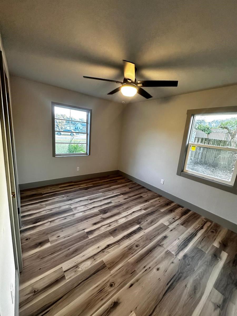 Image 12 of 68 For 5950 Edison Street