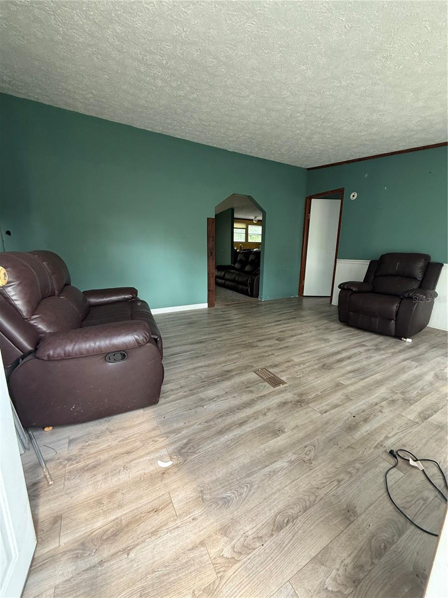 Image 7 of 14 For 4330 Leisure Lakes Drive