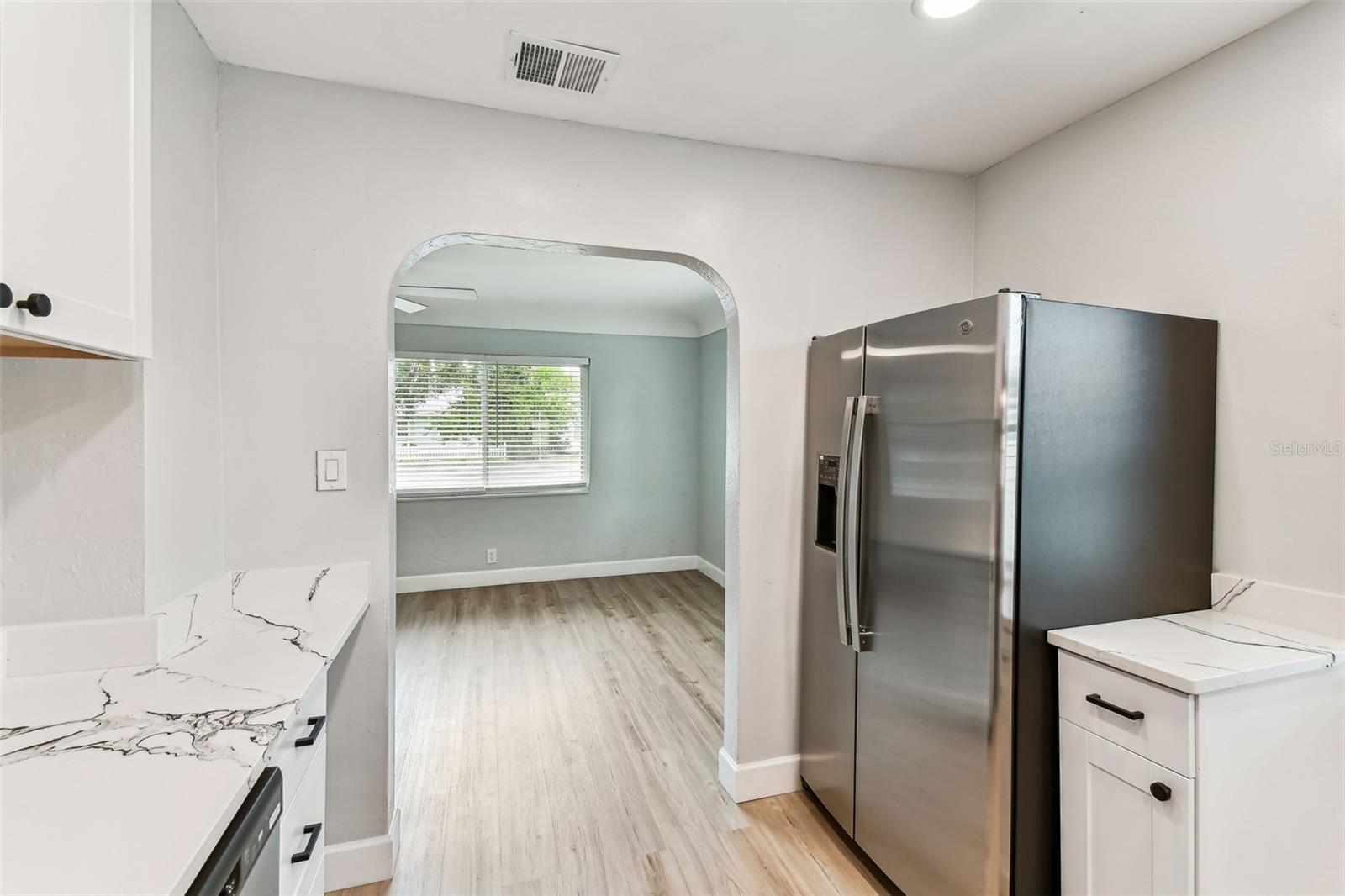 Image 15 of 24 For 508 38th Avenue N