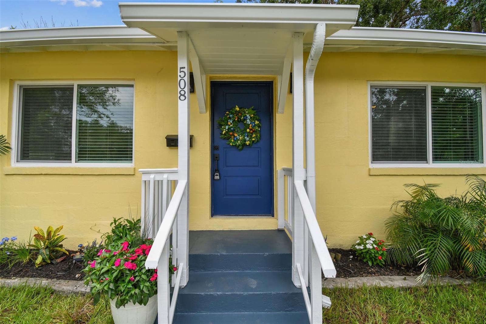 Image 2 of 24 For 508 38th Avenue N