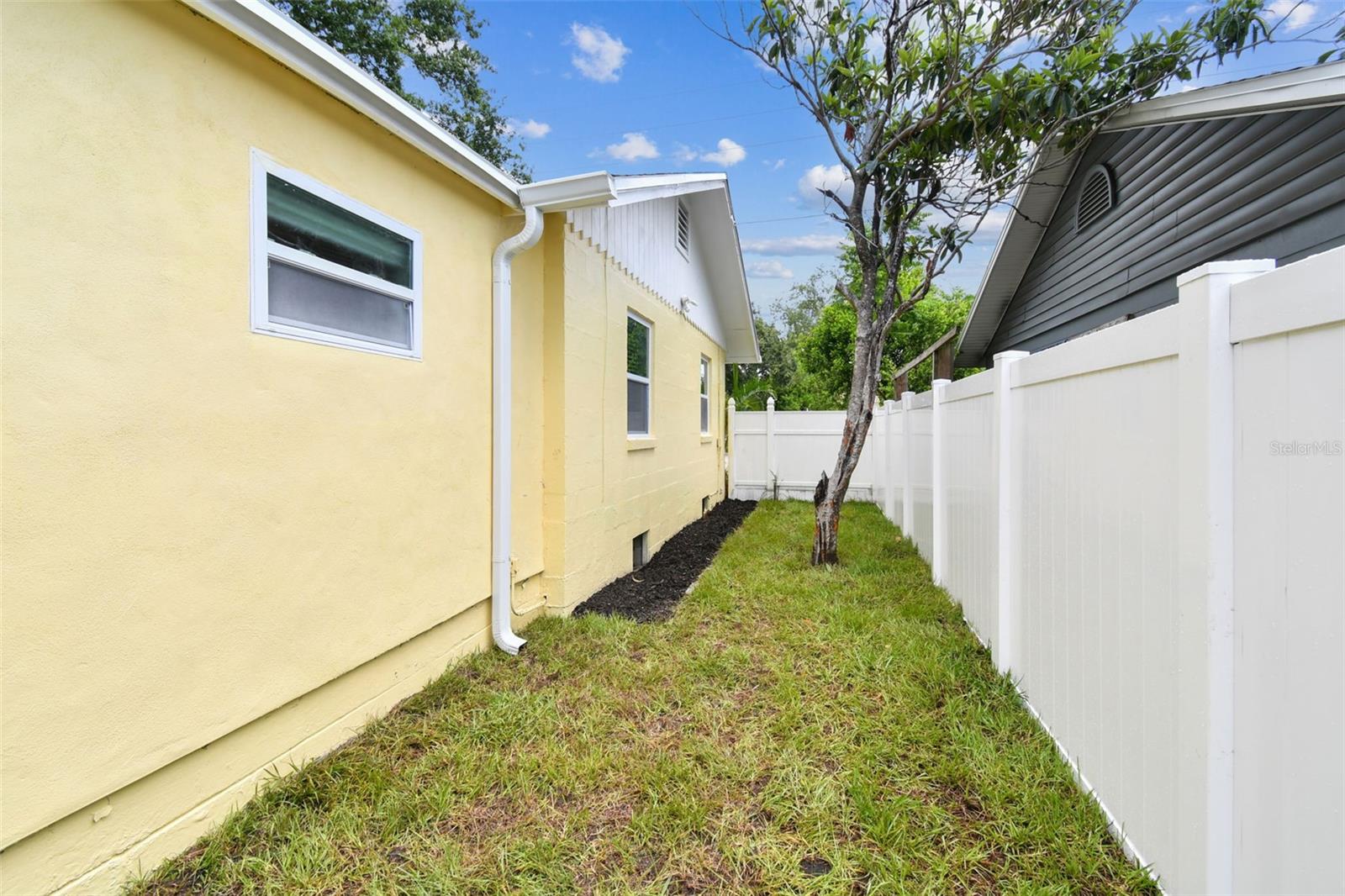 Image 20 of 24 For 508 38th Avenue N