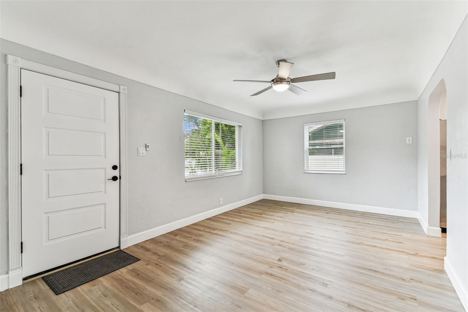Image 6 of 24 For 508 38th Avenue N