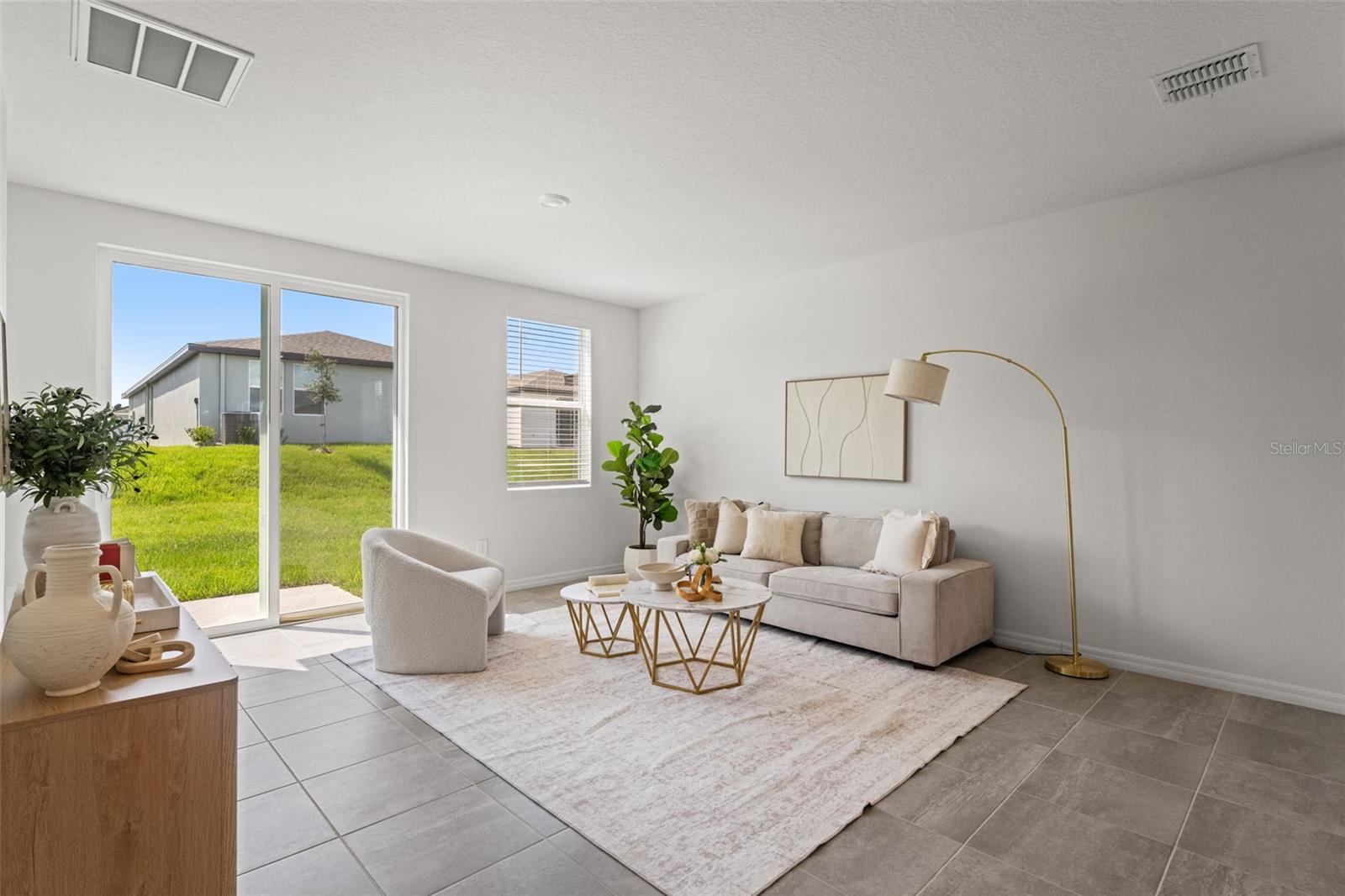 Listing photo id 8 for 3655 Moscato Drive