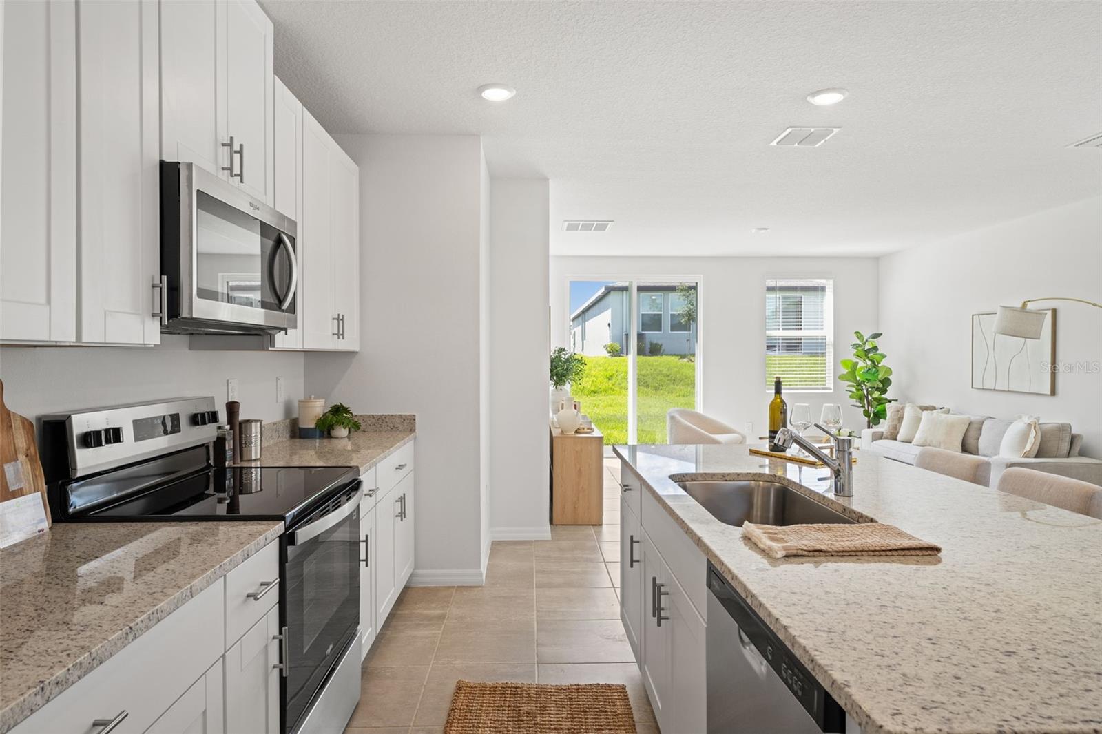 Listing photo id 9 for 3655 Moscato Drive