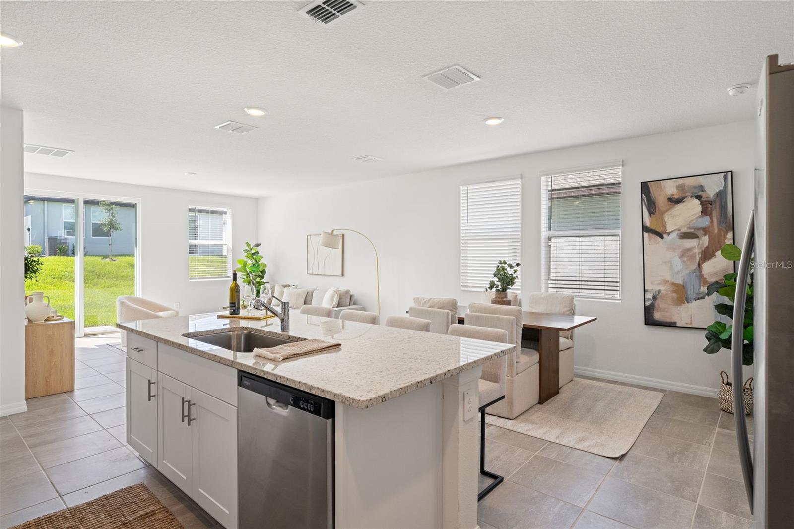 Listing photo id 10 for 3655 Moscato Drive