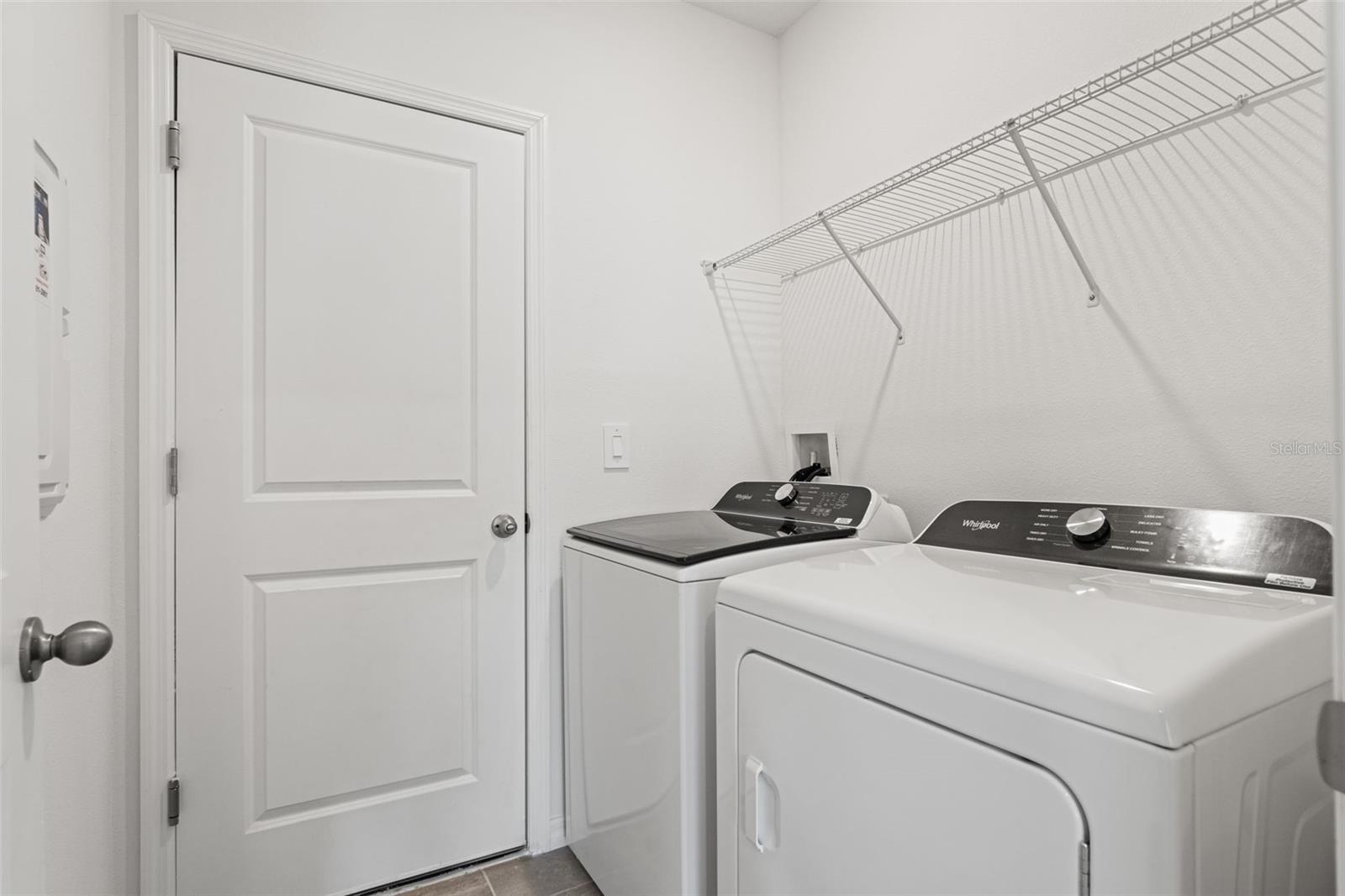 Listing photo id 37 for 3655 Moscato Drive