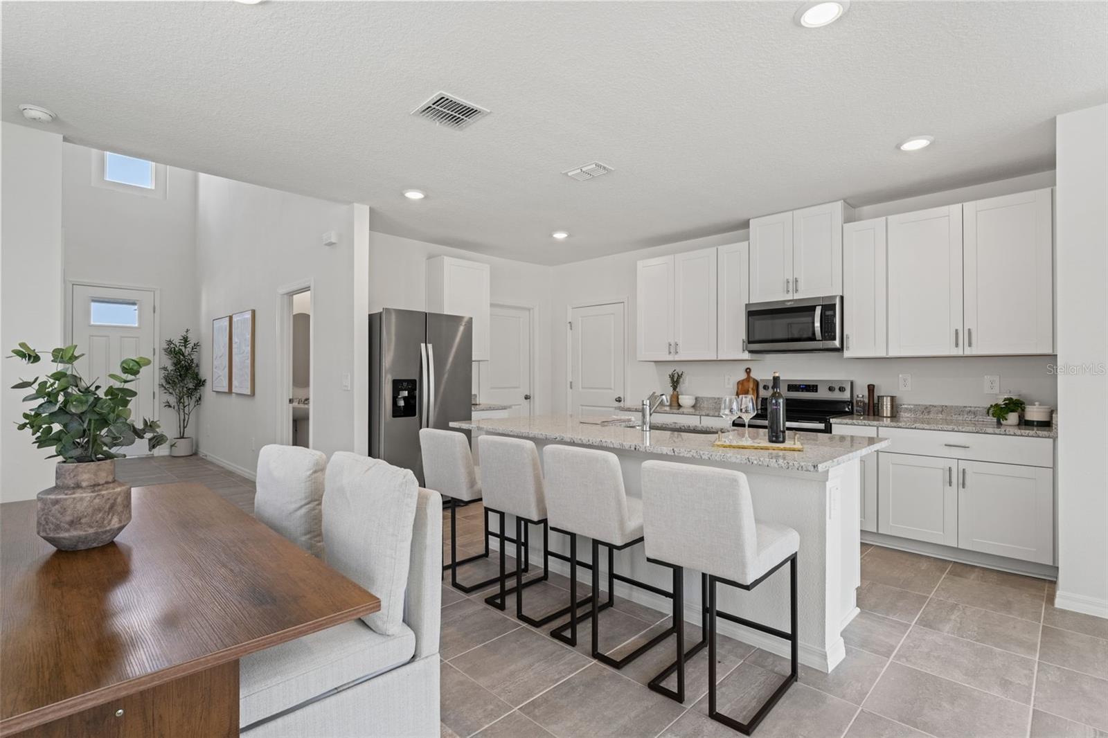 Listing photo id 3 for 3655 Moscato Drive