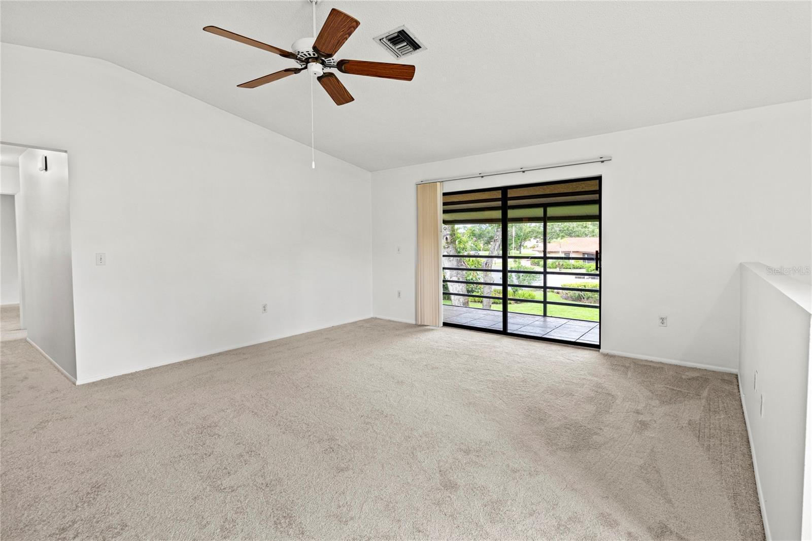 Image 12 of 55 For 5785 Gardens Drive