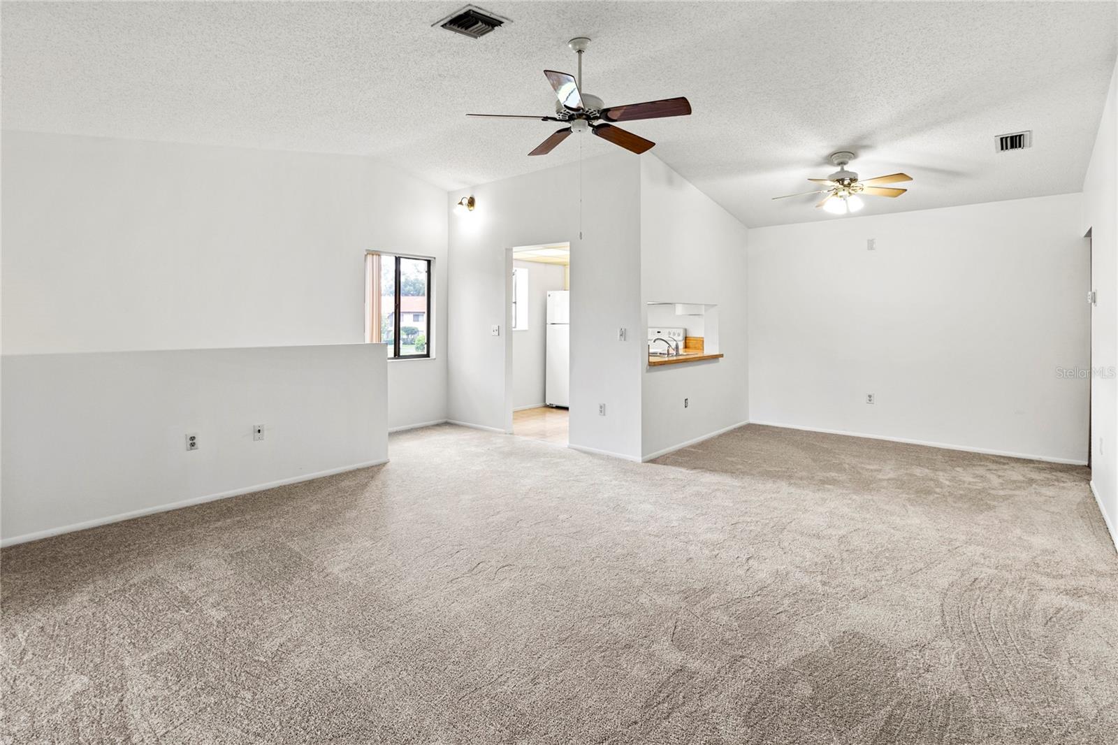 Image 14 of 55 For 5785 Gardens Drive