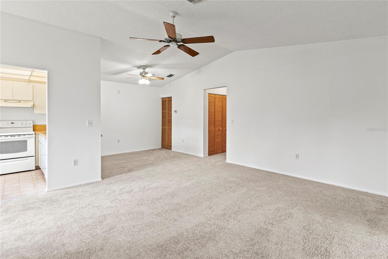 Image 15 of 55 For 5785 Gardens Drive