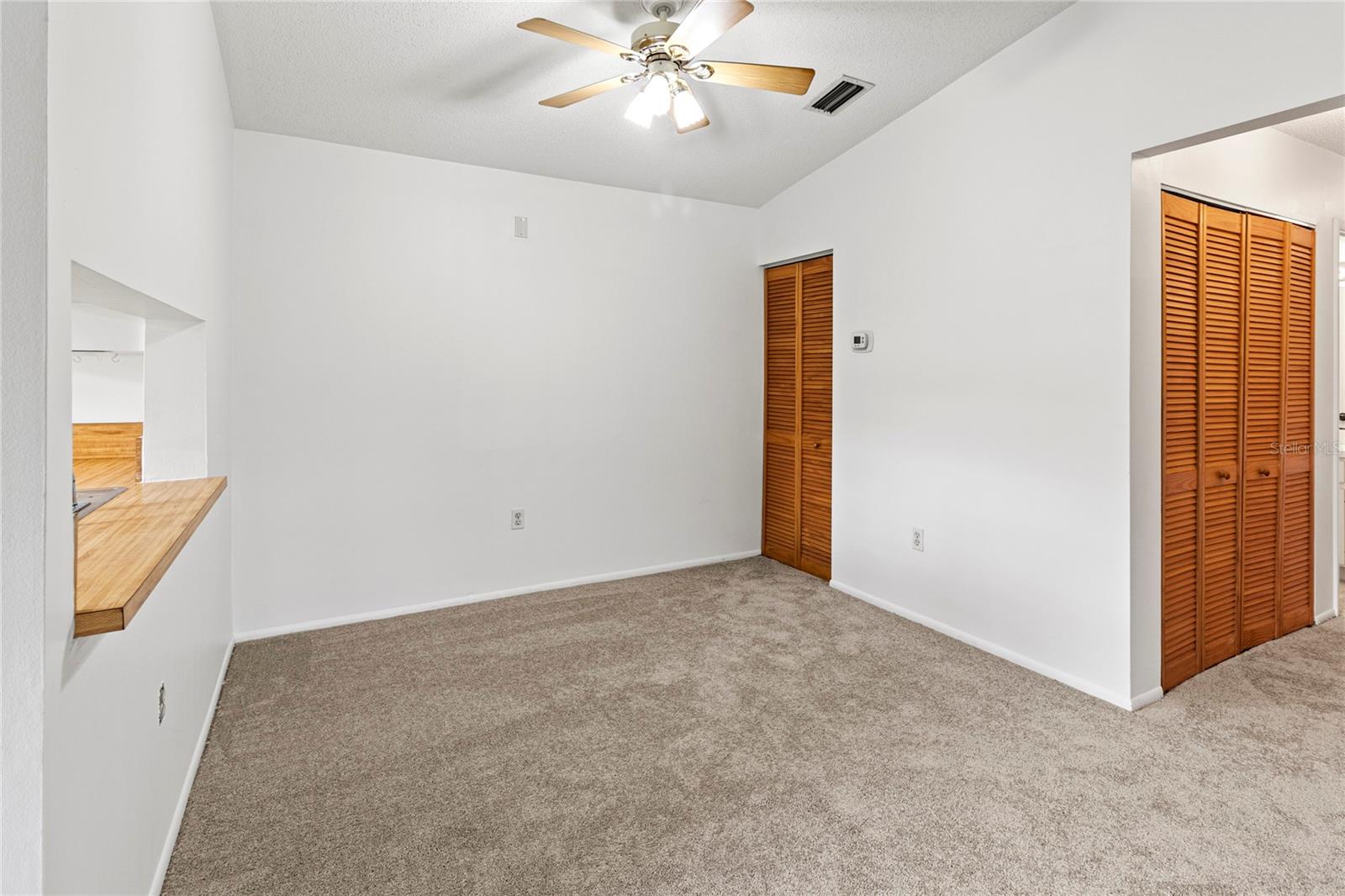 Image 16 of 55 For 5785 Gardens Drive