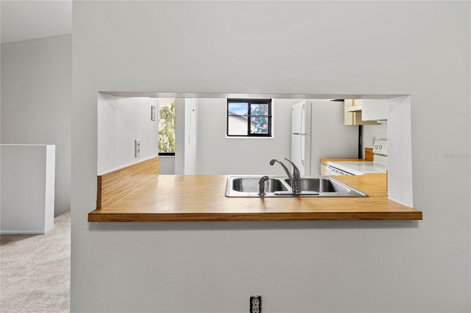 Image 19 of 55 For 5785 Gardens Drive