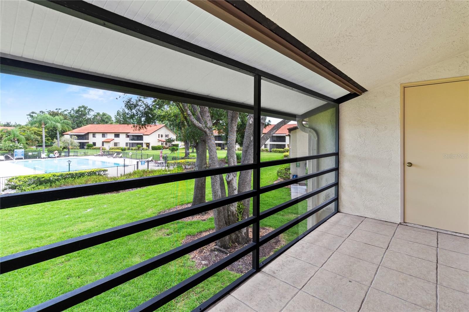 Image 37 of 55 For 5785 Gardens Drive