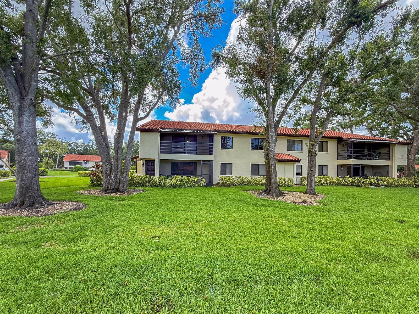 Image 4 of 55 For 5785 Gardens Drive