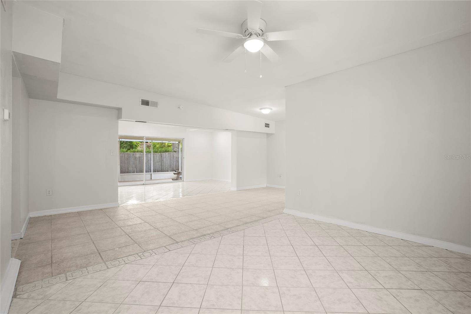 Image 11 of 29 For 512 Langford Circle