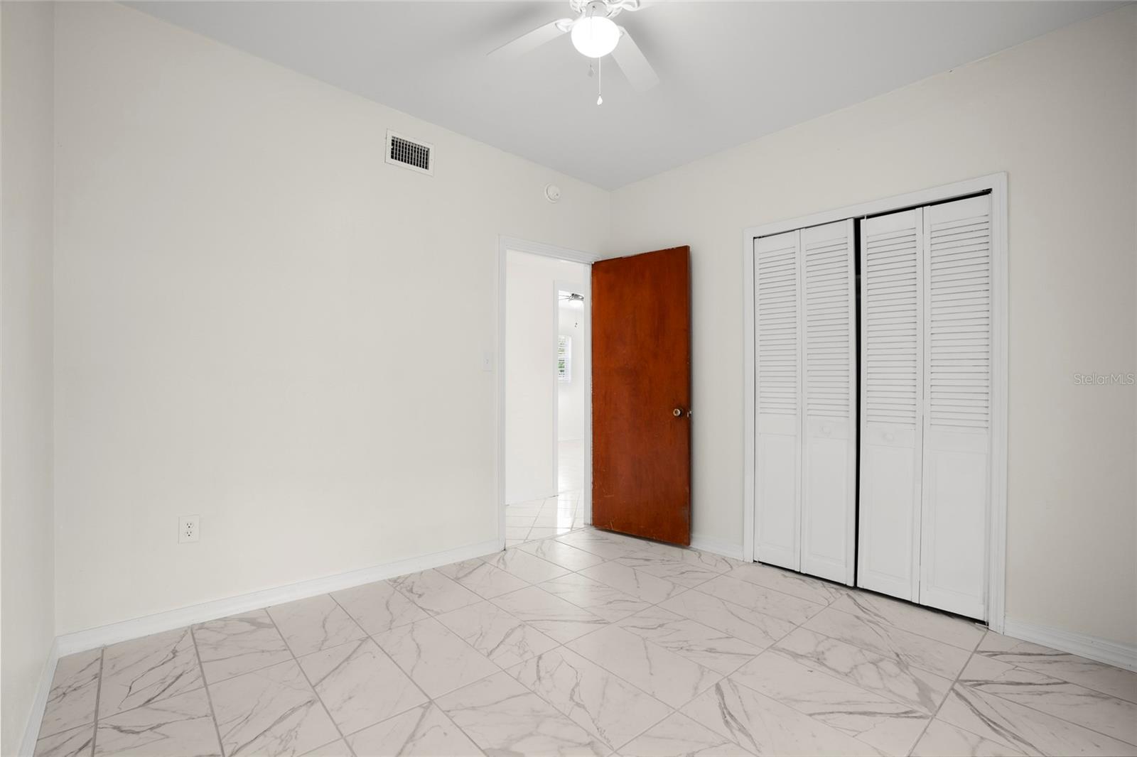 Image 17 of 29 For 512 Langford Circle