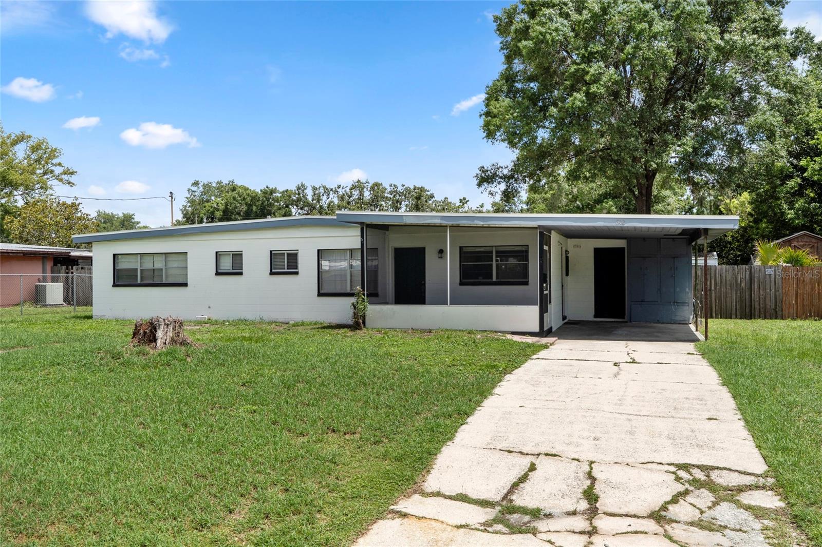 Image 4 of 29 For 512 Langford Circle