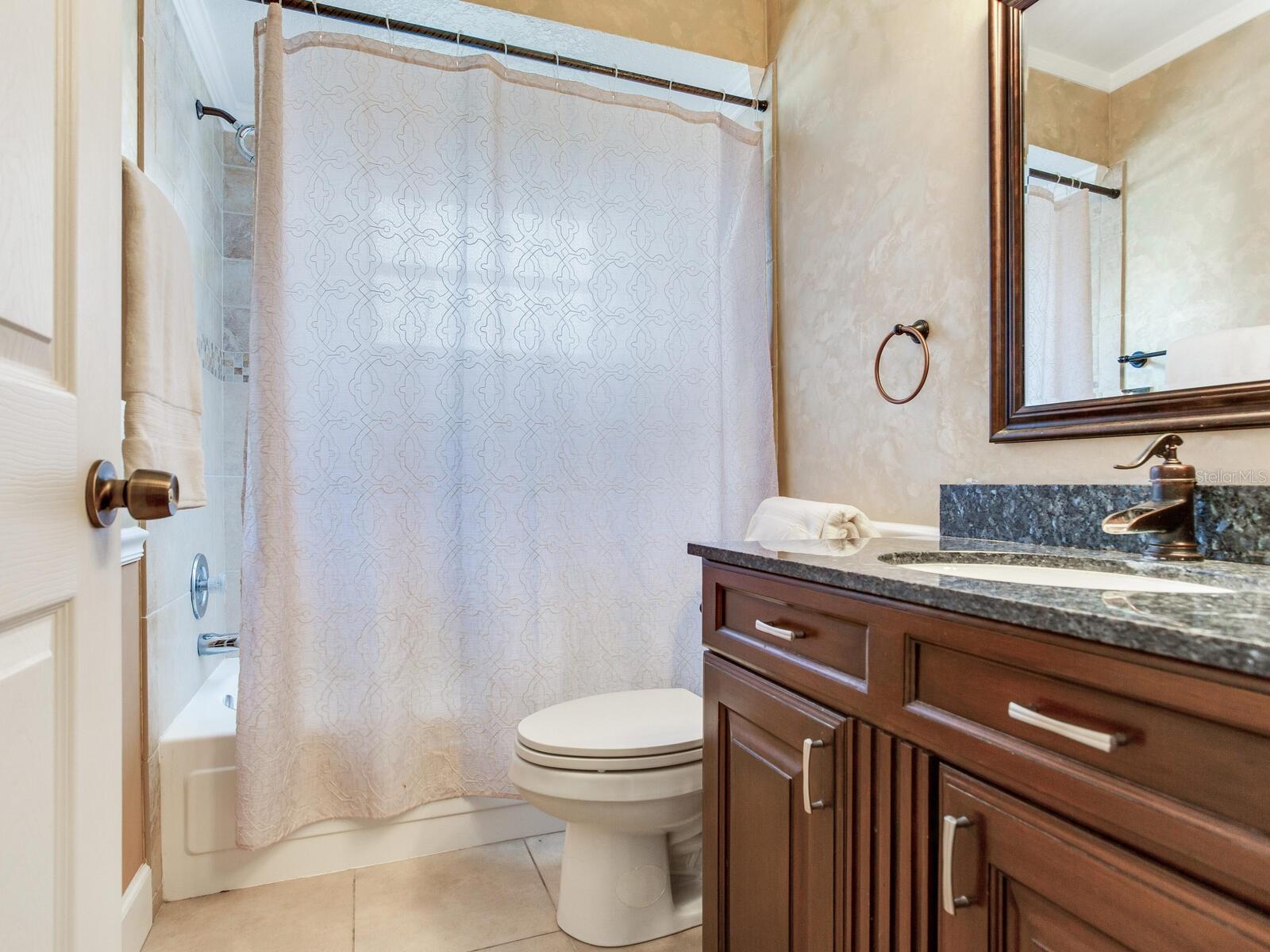 Image 5 of 22 For 6360 1st Street N 202