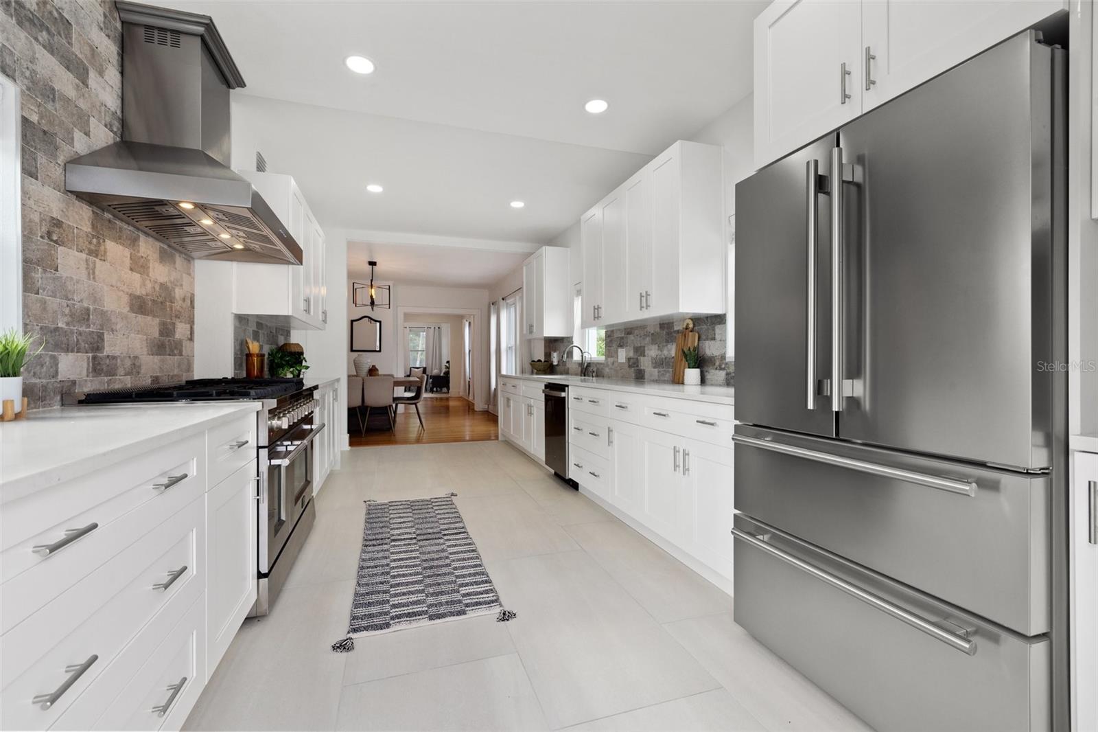 Image 16 of 73 For 1650 22nd Avenue N