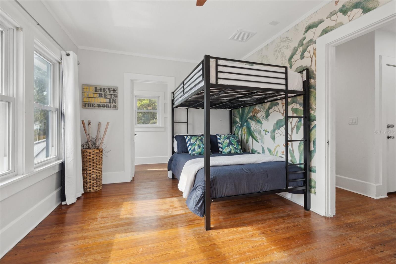Image 30 of 73 For 1650 22nd Avenue N