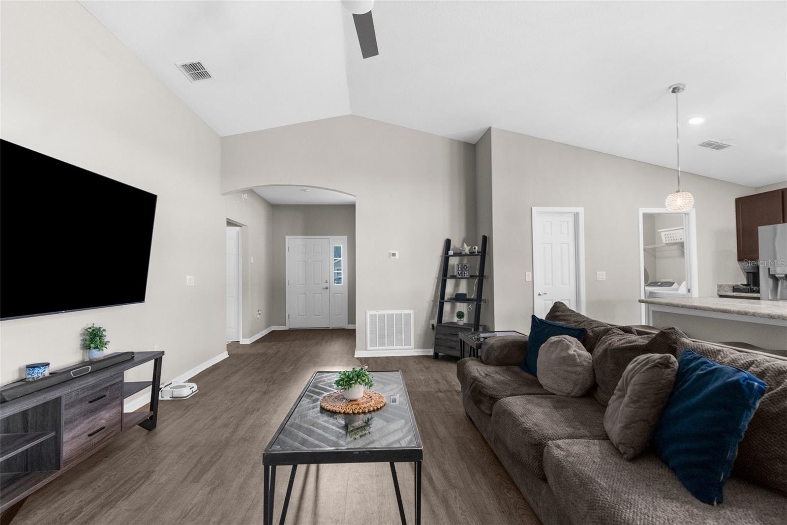 Image 7 of 44 For 11940 Stone Pine Street