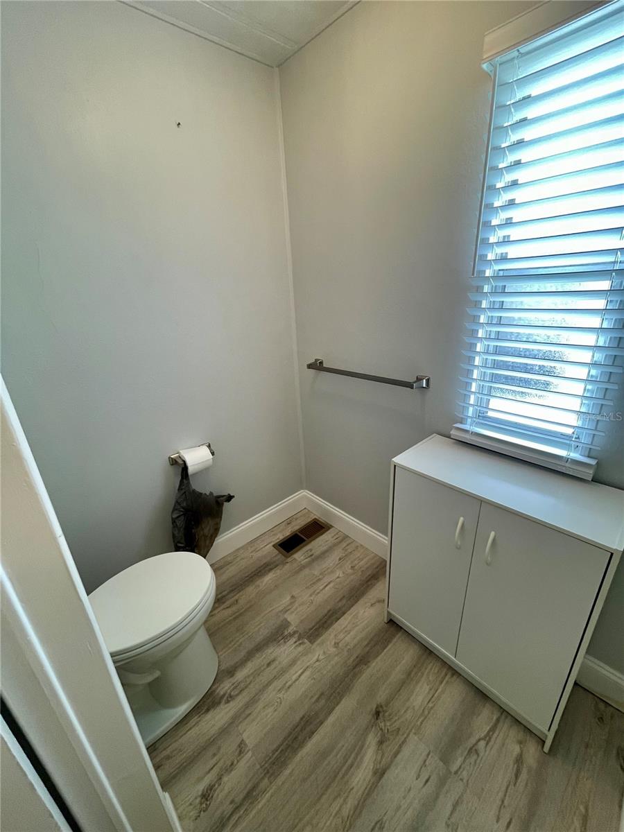 Image 21 of 39 For 34645 Camphor Drive N