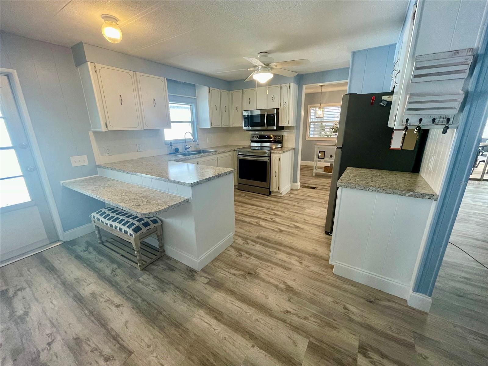 Image 6 of 39 For 34645 Camphor Drive N