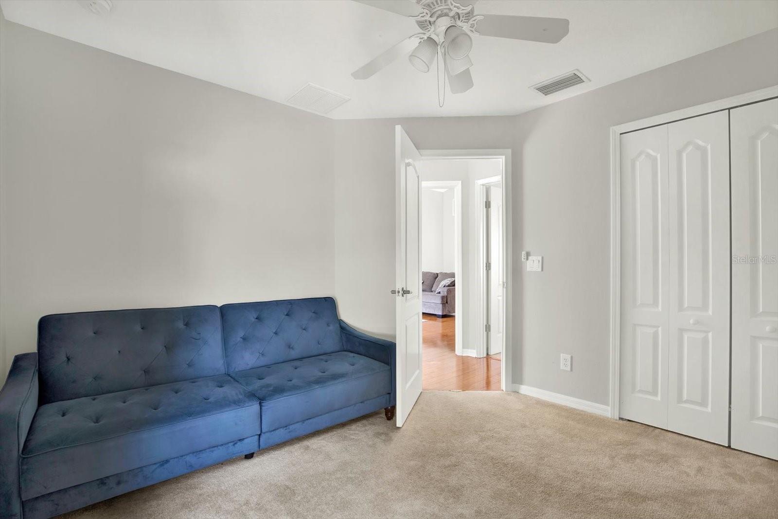 Listing photo id 19 for 18419 Merseyside Loop