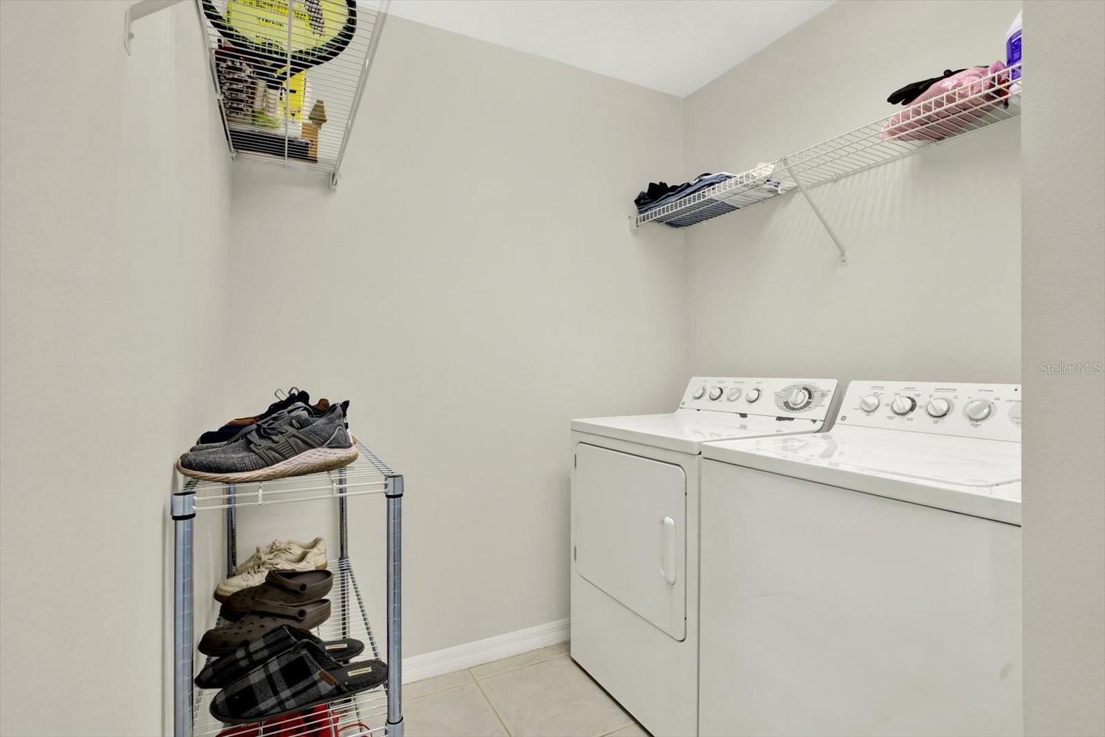 Listing photo id 20 for 18419 Merseyside Loop