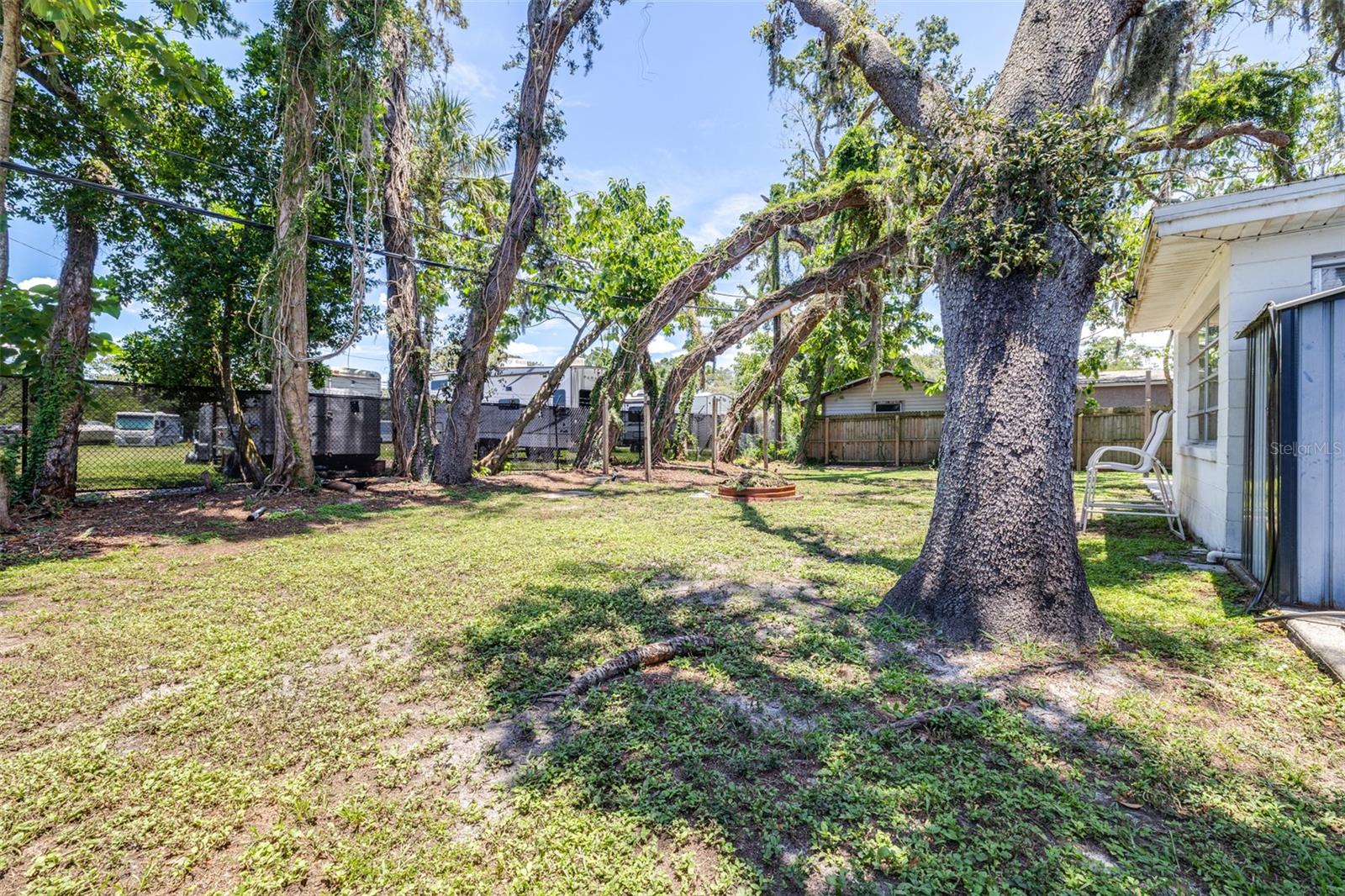 Listing photo id 19 for 7441 Cypress Drive