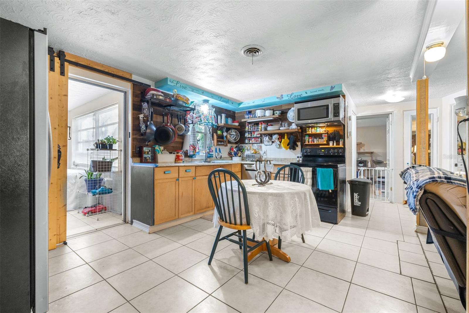 Listing photo id 1 for 7441 Cypress Drive