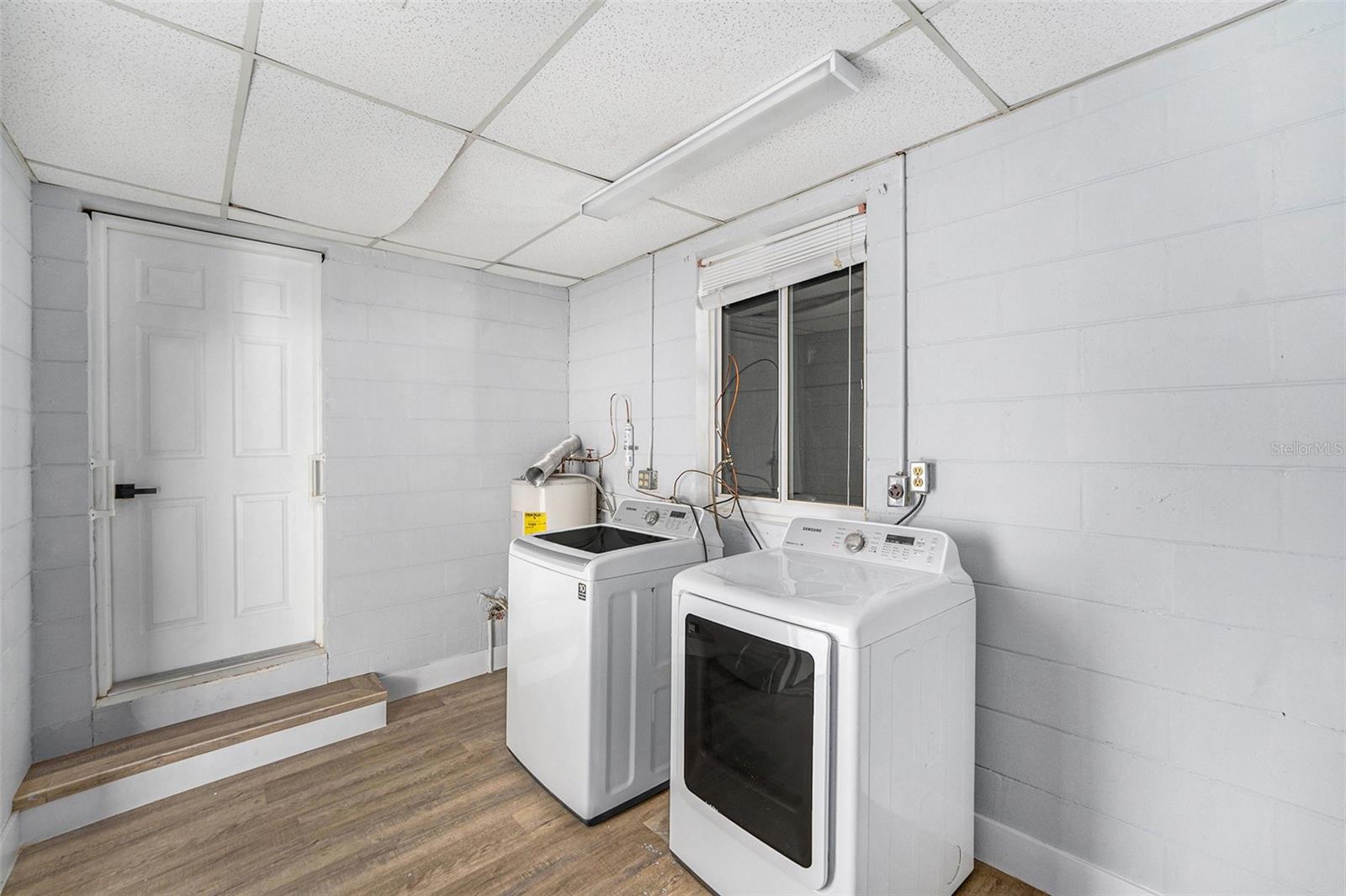 Image 25 of 33 For 4925 Alcazar Way S